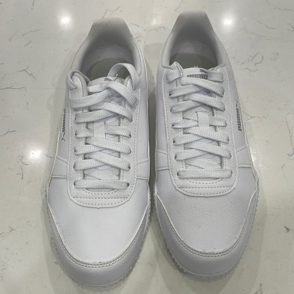 New Puma Bella Women's Sneakers - NEVER WORN!!! Size 9